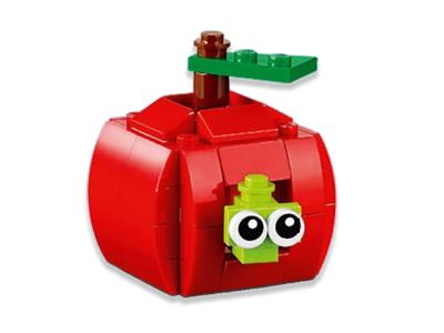 40215 LEGO Monthly Mini Model Build Apple thumbnail image
