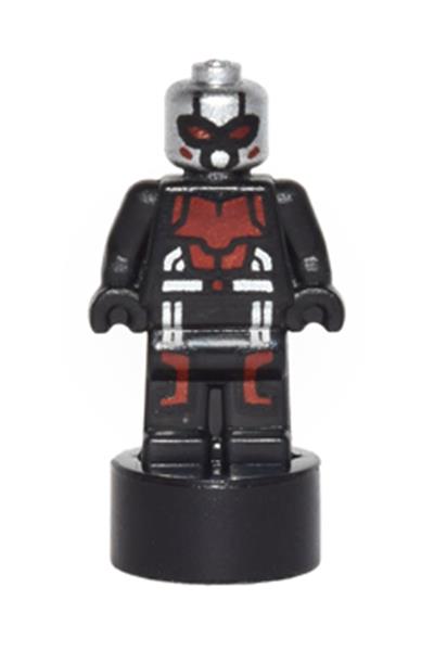 Captain America Minifigure - 90398pb007