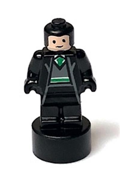 Slytherin Student Statuette - 90398pb038