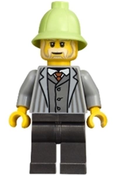 Adventure in Transylvania Vampire Castle Visitor - bdp235