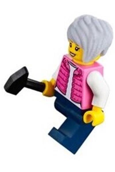 Camper Female Minifigure - cty0912