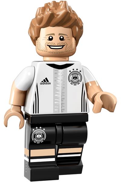 Benedikt Höwedes Minifigure - dfb005