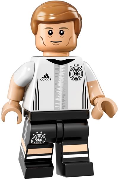 Toni Kroos Minifigure - dfb010