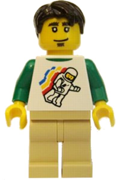 Tourist Minifigure - twn079