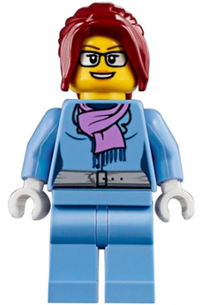 Winter Vacationer Female Minifigure - twn317