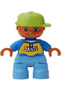 Duplo Figure Lego Ville, Child Boy, Medium Blue Legs, Blue Top with 'SKATE' Text Pattern, Lime Cap 47205pb014