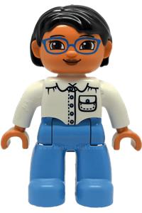 Duplo Female - Female Duplo figure from Lego Ville with medium blue legs, white top with pocket, white arms, blue glasses, and black hair - 47394pb206