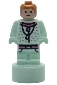 Lavender Brown Statuette - Lavender Brown statuette/trophy - 90398pb062