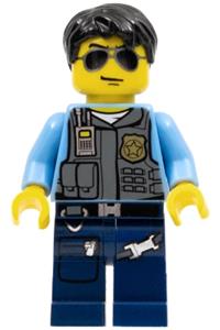 Elite Police Officer Minifigure - Elite police officer 5 from LEGO City Undercover, part of the LEGO Police theme - cty0376