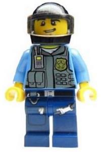 Undercover Elite Police Officer - LEGO City Undercover Elite police officer with badge number 8 - cty0432