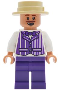 Dapper Dans Quartet Member - Dapper Dans Quartet member wearing a dark purple suit - dis199