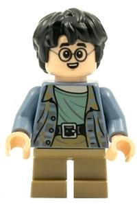 Harry Potter Minifigure - Harry Potter with a dirty face wearing a sand blue jacket - hp256