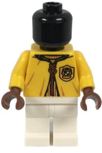 Hufflepuff Quidditch Mannequin - Mannequin wearing a yellow Quidditch robe with a Hufflepuff crest - hp258