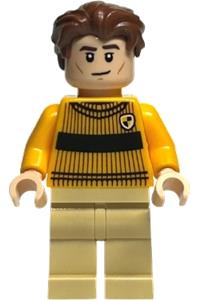 Cedric Diggory Minifigure - Cedric Diggory wearing a Quidditch sweater - hp405