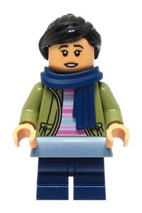 Cho Chang Minifigure - Cho Chang wearing an olive green jacket and dark blue medium legs - hp469