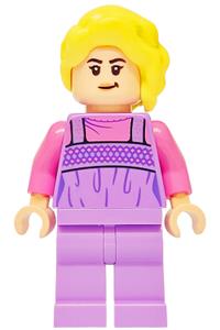 Luna Lovegood Minifigure - Luna Lovegood wearing a medium lavender halter top and legs - hp529