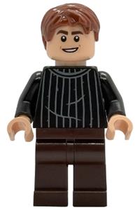 Oliver Wood Minifigure - Oliver Wood - Black Striped Sweater, Dark Brown Legs - hp542