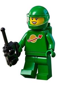 Yve Minifigure - Classic Green Spacewoman with airtanks and motorcycle - idea008