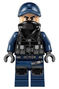 Guard Minifigure - Guard wearing a scarf - jw032
