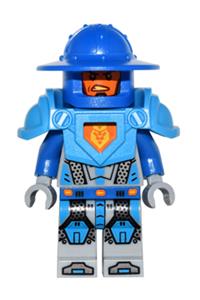 Nexo Knight Soldier - Dark Azure Armor, Blue Helmet with Broad Brim nex038