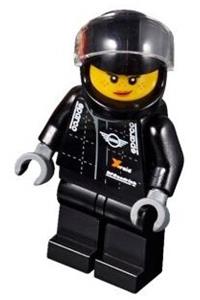 MINI John Cooper Works Buggy Driver - Female MINI John Cooper Works Buggy driver - sc070