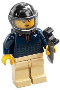 McLaren Elva Driver Minifigure - sc086