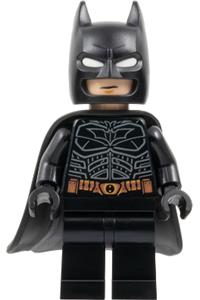 Batman Minifigure - Batman wearing a black suit with a copper belt, cowl with white eyes, and a flexible rubber cape - sh1021
