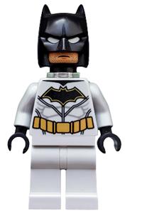 Batman Minifigure - Batman with neck bracket and no cape - sh458