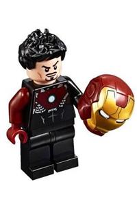 Tony Stark - black iron man suit with dark red right arm sh584