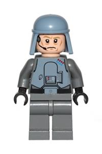 General Maximillian Veers - sw0579