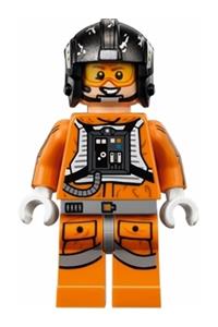 Snowspeeder Pilot Zev Senesca - Zev Senesca, Snowspeeder pilot, wears a pearl dark gray helmet - sw0826