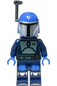 Mandalorian Fleet Commander - Mandalorian Fleet Commander wearing a helmet - sw1347