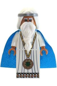 Vitruvius Minifigure - Vitruvius with a medallion and black eyes with pupils - tlm071