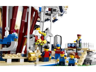 LEGO 10196 Grand | BrickEconomy