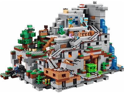 Brinquedo lego Minecraft A Caverna Da Montanha 21137 no Shoptime