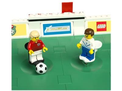 LEGO - FOOT - EQUIPE OF FOOTBALL FRANCE .TRIBUNE.BUS AND 8 MINI