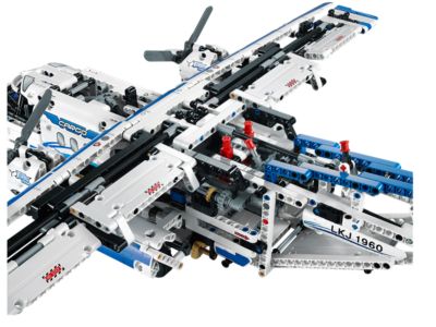 lego technic 42025