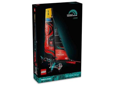 LEGO 42174 Technic Emirates Team New Zealand AC75 Racing Yacht
