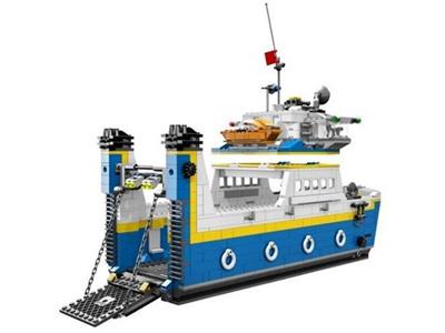 Tøm skraldespanden Vis stedet Har lært LEGO 4997 Creator Transport Ferry | BrickEconomy