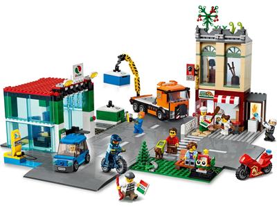 LEGO City SEALED!!!! Town Center Set 60292-790 PCS NEW