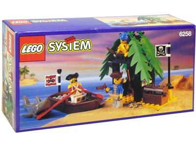 Ikke moderigtigt Motivering Geologi LEGO 6258 Pirates Smuggler's Shanty | BrickEconomy