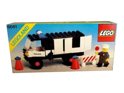 LEGO - 6386 + 6681 - POLICE STATION + POLICE VAN - WITH NOTICE