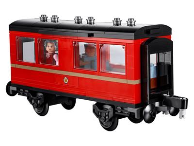 Hogwarts Express - LEGO Harry Potter 75955 with Powered Up 