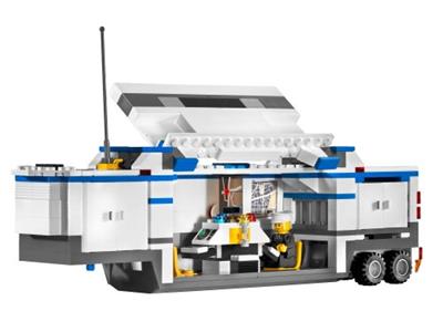 LEGO 7743 City Command |