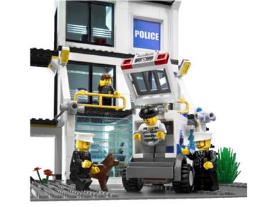 labyrint fokus Fare LEGO 7744 City Police Headquarters | BrickEconomy