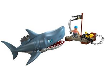 Lego sales duplo shark