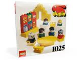 1025 LEGO Dacta Figures and Furniture