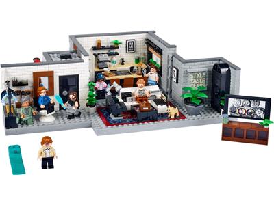 10291 LEGO Queer Eye - The Fab 5 Loft thumbnail image