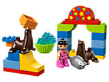 10503 LEGO Duplo Circus Show thumbnail image