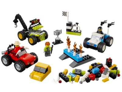 10655 LEGO Monster Trucks